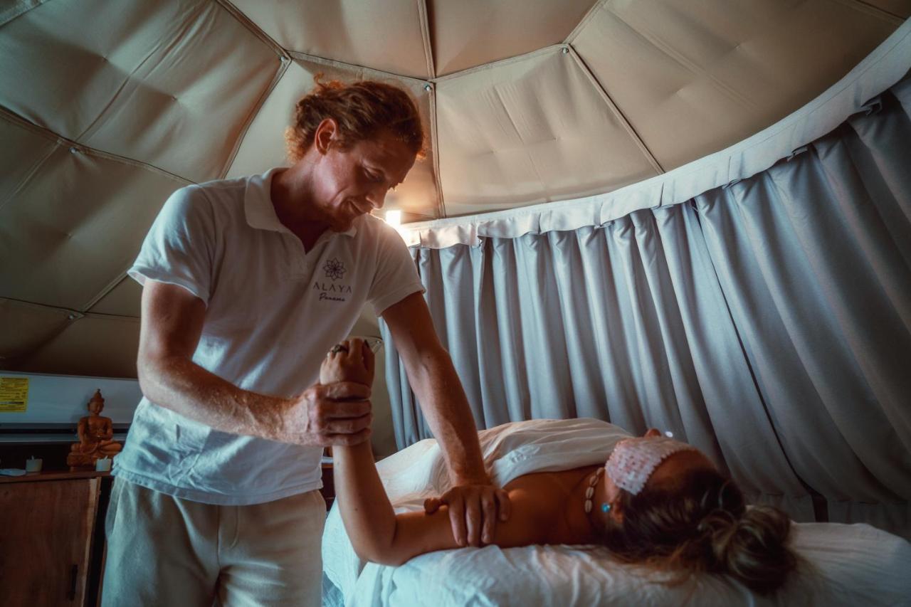 Alaya Yoga & Surf & Retreat 호텔 플라야 베나오 외부 사진
